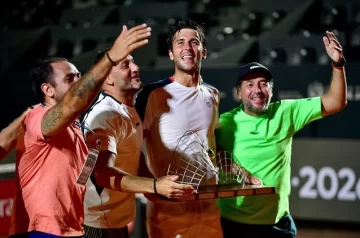 Tomás Etcheverry campeón del Río Open: la visión de su entrenador Walter Grinóvero que lo llevó a la gloria Tomás Etcheverry campeón del Río Open: la visión de su entrenador Walter Grinóvero que lo llevó a la gloria