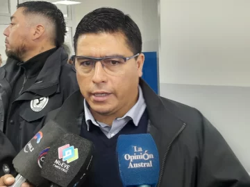 Los 100 mil millones de pesos “estarán destinados a cubrir obligaciones básicas del Estado”, dijo Vidal Los 100 mil millones de pesos “estarán destinados a cubrir obligaciones básicas del Estado”, dijo Vidal