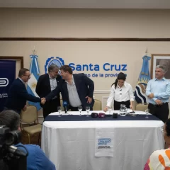 Firmaron la adjudicación de inicio de la obra del acueducto Piedra Buena – San Julián