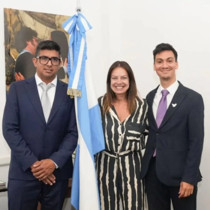 Jairo Guzmán se reunió con la ministra Sandra Pettovello Jairo Guzmán se reunió con la ministra Sandra Pettovello