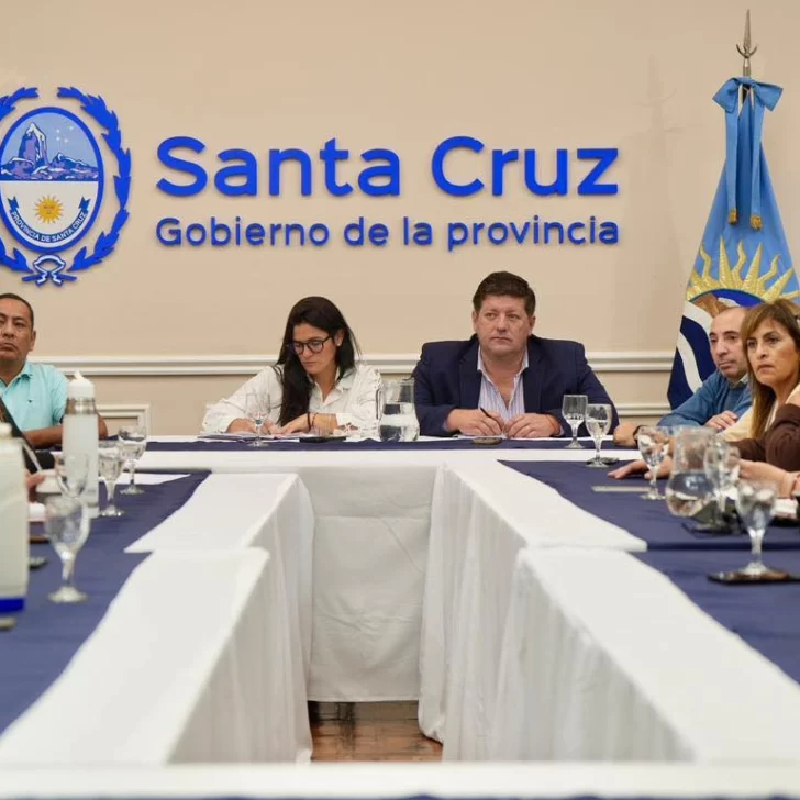 Pedro Luxen encabezó su primera reunión de Gabinete Pedro Luxen encabezó su primera reunión de Gabinete