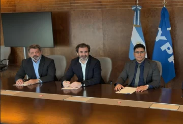 Claudio Vidal acordó con YPF un plan de cierre de pozos con financiamiento total de la compañía Claudio Vidal acordó con YPF un plan de cierre de pozos con financiamiento total de la compañía