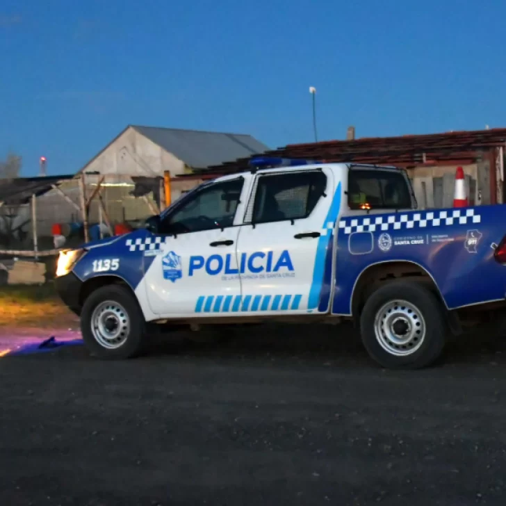 Río Gallegos: una joven terminó con domiciliaria tras un violento episodio que dejó a su pareja con un pulmón perforado Río Gallegos: una joven terminó con domiciliaria tras un violento episodio que dejó a su pareja con un pulmón perforado