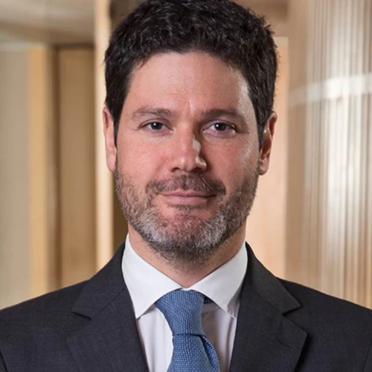 ENAP redefine su cúpula: Cristian Muga es el nuevo presidente y Consuelo Raby se incorpora al directorio ENAP redefine su cúpula: Cristian Muga es el nuevo presidente y Consuelo Raby se incorpora al directorio