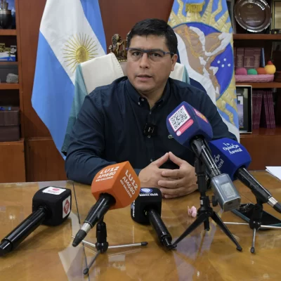 El gobernador Vidal anunció el pago de los sueldos para el 2 de abril El gobernador Vidal anunció el pago de los sueldos para el 2 de abril