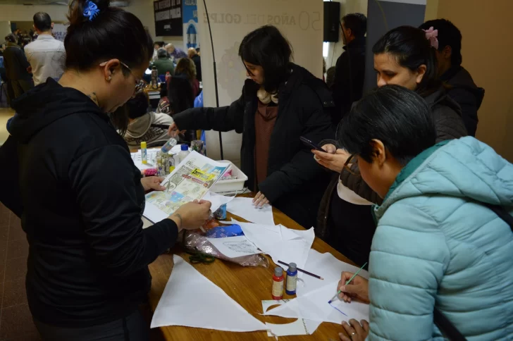 Floreceran-panuelos-UNPA-3-728x484