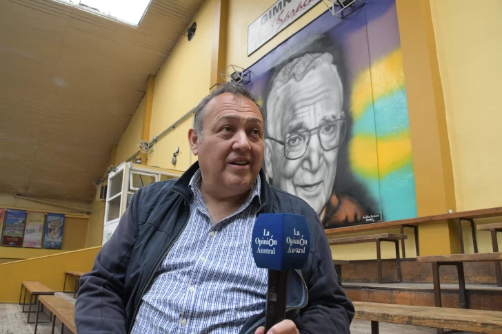 HECTOR-ACOSTA-ENTREVISTA-1-728x485