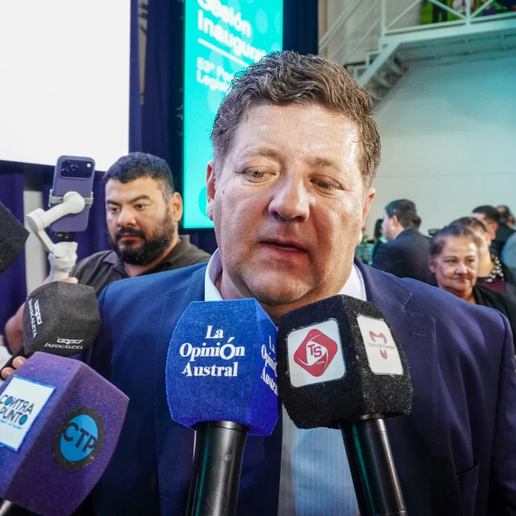 Pedro Luxen ratificó paritarias y apuesta al “borrón y cuenta nueva” con los municipios Pedro Luxen ratificó paritarias y apuesta al “borrón y cuenta nueva” con los municipios