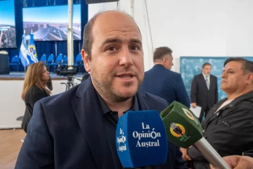 Matias Treppo: “Esta semana inician los primeros vuelos de Perito Moreno a Buenos Aires” Matias Treppo: “Esta semana inician los primeros vuelos de Perito Moreno a Buenos Aires”