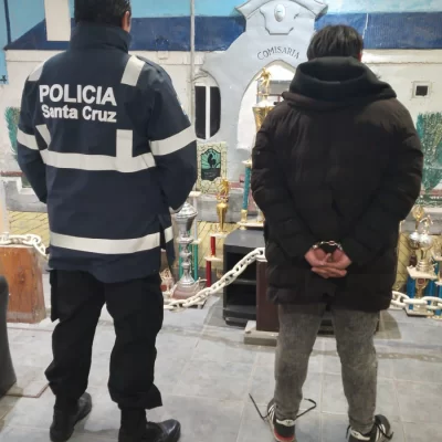 Tres personas eran buscadas por la Justicia y fueron detenidas en Río Gallegos