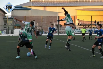 Con los petroleros al frente se van rumbo a la mitad Con los petroleros al frente se van rumbo a la mitad