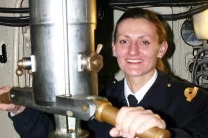 Previo al #8M: realizarán un homenaje a Eliana Krawczyk, la única mujer tripulante del ARA San Juan