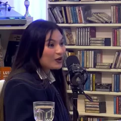 Leyla Acosta pasó por “Fuera del Aire” y habló sobre emprender, crear contenido y lanzar una colección única en la ciudad