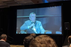 Jaime Álvarez encabeza la delegación de Santa Cruz en la cumbre global de minería en Canadá Jaime Álvarez encabeza la delegación de Santa Cruz en la cumbre global de minería en Canadá