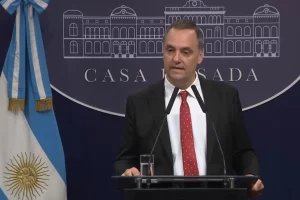 Manuel Adorni: “Mi patrimonio lo construí antes de entrar al Gobierno, no tengo nada que esconder”