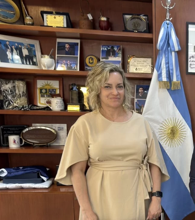  Natalia Linardi, fiscal de Estado provincial.
