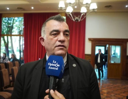 Decano de la Facultad de Ingeniería de la UBA, Ing. Alejandro Martínez. Decano de la Facultad de Ingeniería de la UBA, Ing. Alejandro Martínez.