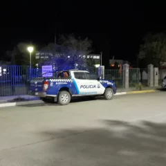 Robo en una escuela de Pico Truncado: rompieron la puerta de Dirección y se llevaron herramientas