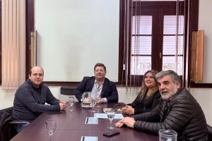 Pedro Luxen recibió a intendentes, entre ellos a Daniel Gardonio