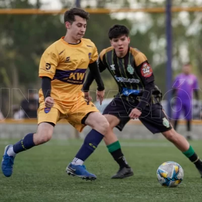 Escorpión pasó a la punta por un solo punto