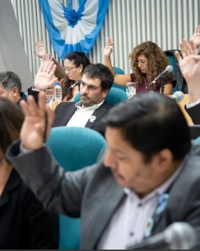 Aprueban a Ferreiro como síndico de la cementera estatal y rechazan otras dos designaciones Aprueban a Ferreiro como síndico de la cementera estatal y rechazan otras dos designaciones