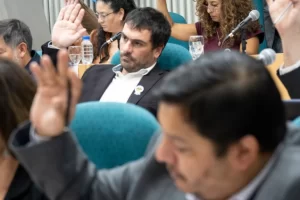 Aprueban a Ferreiro como síndico de la cementera estatal y rechazan otras dos designaciones