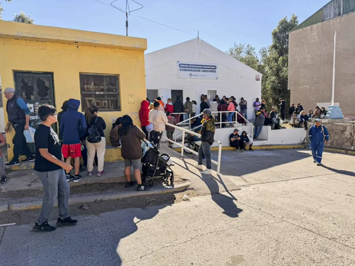 ENTREGA-DE-PESCADO-INTERIOR-DE-LA-PROVINCIA-1-728x546 ENTREGA-DE-PESCADO-INTERIOR-DE-LA-PROVINCIA-1-728x546