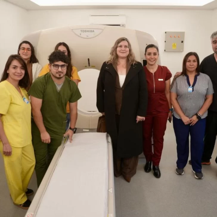 El Gobierno provincial inauguró la sala de tomografía del hospital de Río Turbio