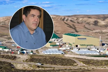 Newmont Cerro Negro despidió a Javier Castro, secretario general de AOMA en Santa Cruz Newmont Cerro Negro despidió a Javier Castro, secretario general de AOMA en Santa Cruz