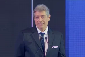 Horacio Rosatti presente en AmCham Summit: “La seguridad jurídica tiene que ser para todos” Horacio Rosatti presente en AmCham Summit: “La seguridad jurídica tiene que ser para todos”