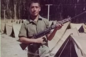 Jorge Palacios, el héroe de Malvinas que fue “sepultado“ y sobrevivió: “La gente se emociona con nuestras historias”