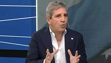 Caputo criticó a la UIA y dijo que no se puede seguir “subsidiando a determinados empresarios” Caputo criticó a la UIA y dijo que no se puede seguir “subsidiando a determinados empresarios”