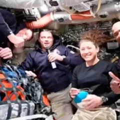 Correo caído en el espacio: la falla inesperada que sorprendió a la misión Artemis II