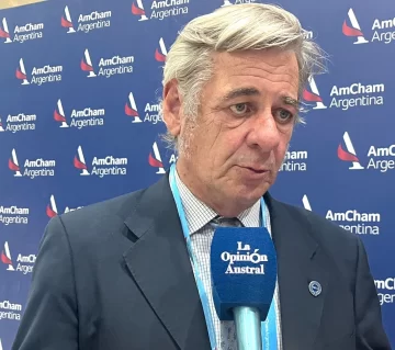 Nicolás Pino: “La carne de guanaco es muy valorada y debería poder comercializarse en todo el país” Nicolás Pino: “La carne de guanaco es muy valorada y debería poder comercializarse en todo el país”