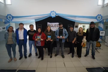 Tres nuevos libros fueron presentados en el Encuentro Literario “Andábamos para encontrarnos” Tres nuevos libros fueron presentados en el Encuentro Literario “Andábamos para encontrarnos”