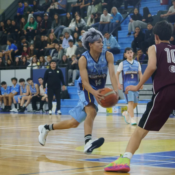 Hispano y San Miguel se sacaron chispas en las finales del Torneo de Básquet “Futuro con Memoria” Hispano y San Miguel se sacaron chispas en las finales del Torneo de Básquet “Futuro con Memoria”