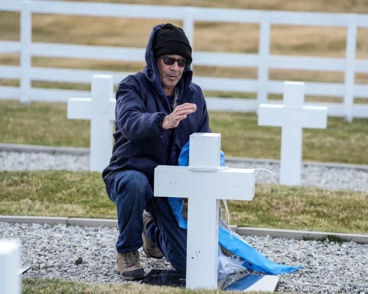 VETERANOS-DE-GUERRA-DE-MALVINAS-DE-CORRIENTES-EN-LAS-ISLAS-SEPTIMO-CONTINGENTE-1-728x582