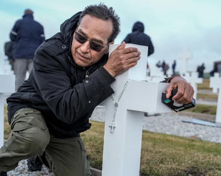 VETERANOS-DE-GUERRA-DE-MALVINAS-DE-CORRIENTES-EN-LAS-ISLAS-SEPTIMO-CONTINGENTE-2-728x582