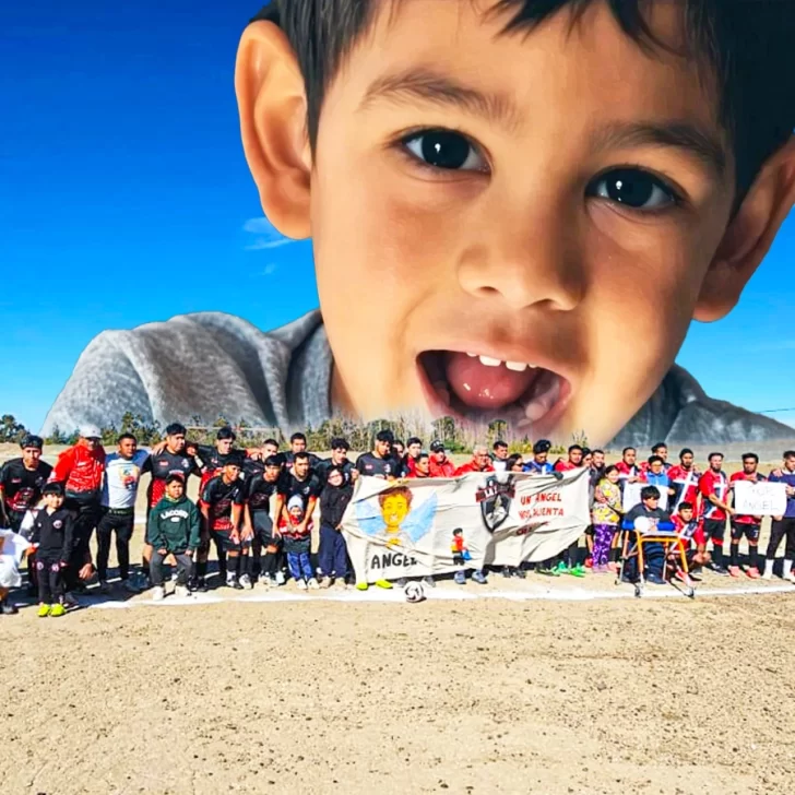 Conmoción y bronca en Comodoro: Soltaron globos blancos en la cancha del club en el que jugaba Ángel López Conmoción y bronca en Comodoro: Soltaron globos blancos en la cancha del club en el que jugaba Ángel López