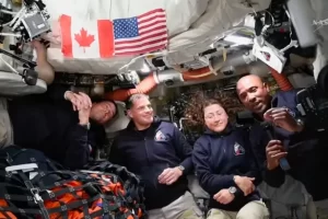 El emotivo mensaje de Pascua del astronauta Victor Glover rumbo a la Luna: “En todo este vacio, la Tierra es un oasis donde debemos coexistir” El emotivo mensaje de Pascua del astronauta Victor Glover rumbo a la Luna: “En todo este vacio, la Tierra es un oasis donde debemos coexistir”