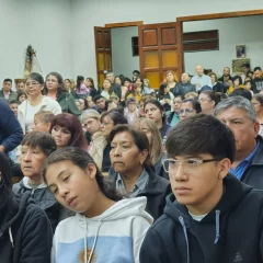 “No hay Eucaristía sin amor al otro”: la advertencia del Sacerdote Heltner en el Jueves Santo en Las Heras