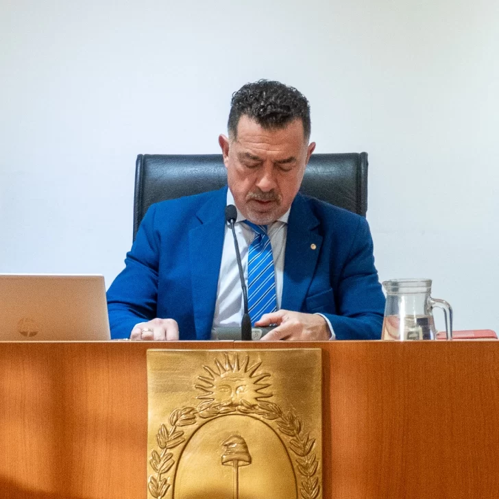 El juez del juicio por hundimiento del ARA San Juan propuso una inspección ocular al submarino gemelo ARA Santa Cruz “antes que lo desguacen” El juez del juicio por hundimiento del ARA San Juan propuso una inspección ocular al submarino gemelo ARA Santa Cruz “antes que lo desguacen”