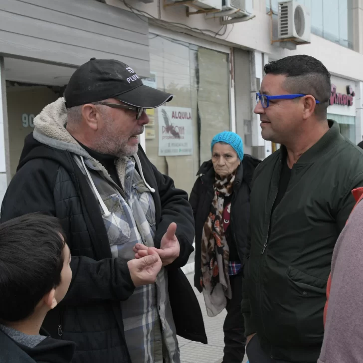 Escándalo en vivo por el basural a cielo abierto de Río Gallegos: el dueño de la planta de reciclaje cruzó a un vecino que pide que cierren el vaciadero