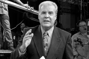 Murió Julio Ricardo, histórico periodista deportivo y voz emblemática del fútbol argentino Murió Julio Ricardo, histórico periodista deportivo y voz emblemática del fútbol argentino