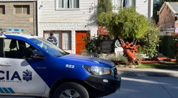Turistas denunciaron un hurto de pertenencias en un hostal del Viejo Calafate Turistas denunciaron un hurto de pertenencias en un hostal del Viejo Calafate