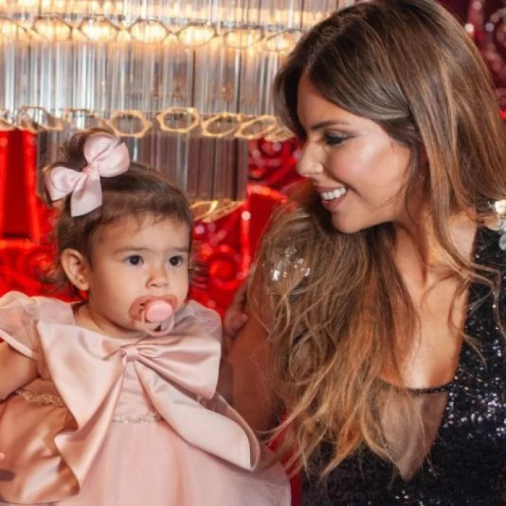 Barby Franco sufrió un accidente en la Ruta 3 junto a su hija Barby Franco sufrió un accidente en la Ruta 3 junto a su hija