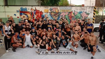 La Manada traslada sus combates al Chicago de los años 20, con cabaret, jazz y una puesta en escena digna de la gran pantalla La Manada traslada sus combates al Chicago de los años 20, con cabaret, jazz y una puesta en escena digna de la gran pantalla
