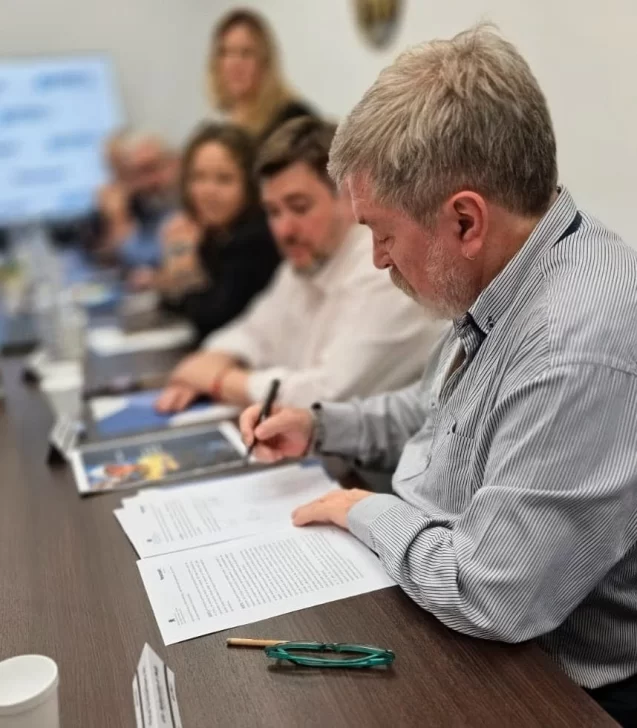 Alianza entre la UTN Santa Cruz y Newmont impulsa formaci&oacute;n t&eacute;cnica y desarrollo local en miner&iacute;a