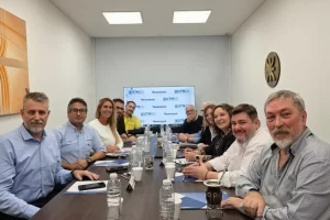 Convenio estratégico entre UTN Santa Cruz y la minera Newmont
