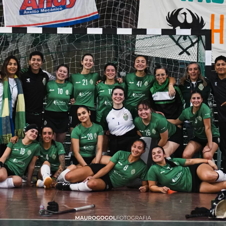 El Boxing Club alcanzó la final del Campeonato Argentino de Clubes “A” de Hockey Pista de Damas y el Club Social y Deportivo El Chaltén la de Caballeros El Boxing Club alcanzó la final del Campeonato Argentino de Clubes “A” de Hockey Pista de Damas y el Club Social y Deportivo El Chaltén la de Caballeros